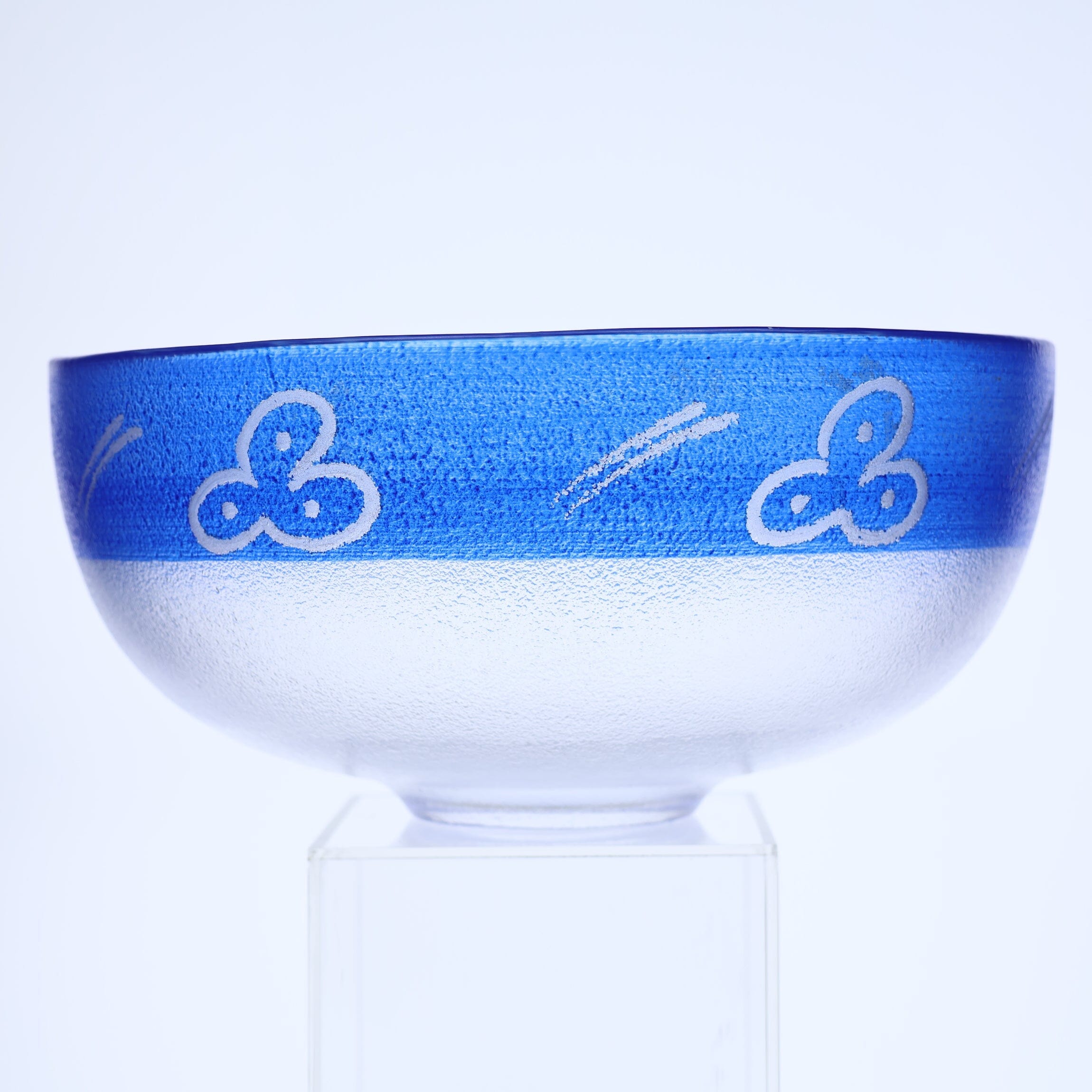 Ulrica retailer Hydman Vallien (Kaboka 1996) Blue Bowl with Flower Decor-Signed